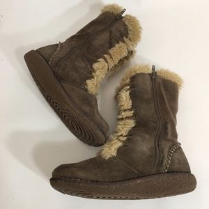 earth spirit fur lined boots